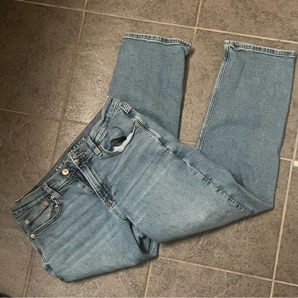 American Eagle Medium Wash Mom Jeans